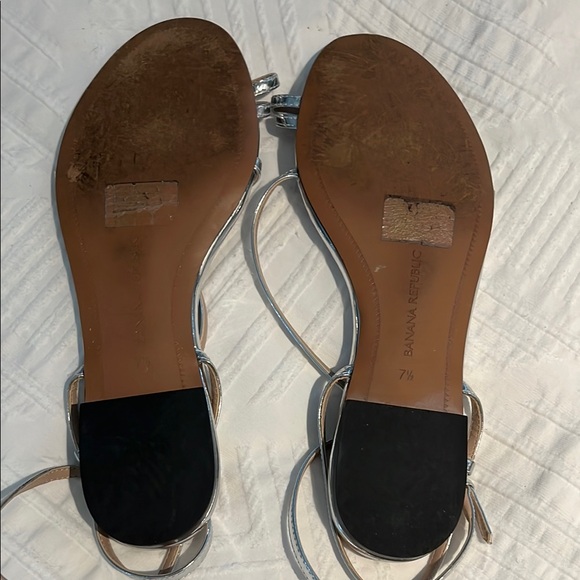 Banana Republic Silver Flat Sandals with Ankle Strap - Picture 3 of 3